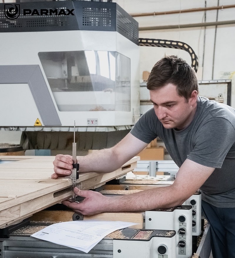 Produkcja drzwi drewnianych zgodnie z parametrami