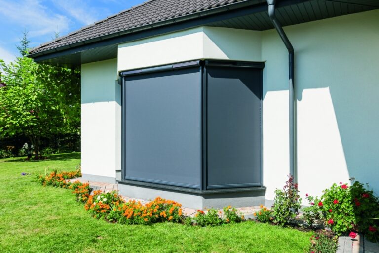 Markizy do okien pionowych VMZ Fakro