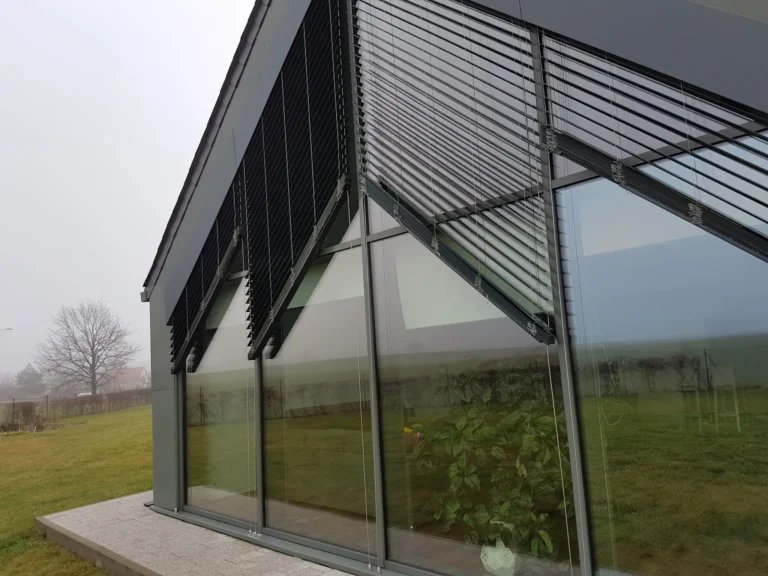 Żaluzje zewnętrzne asymetryczne trójkątne i trapezowe